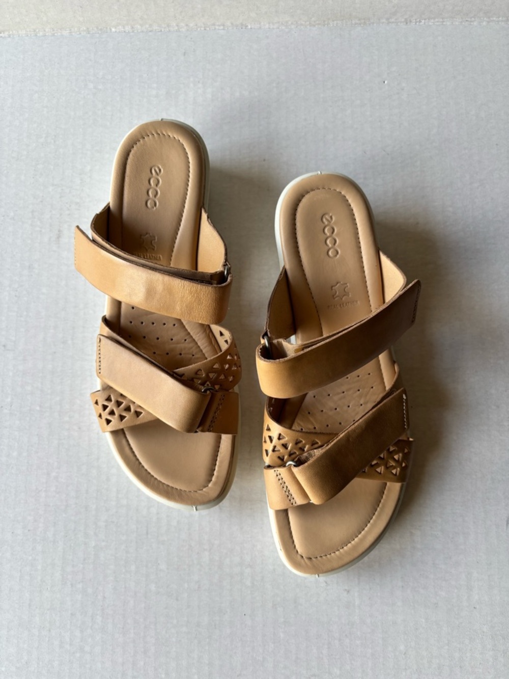 ECCO Felicia Cross-Strap Wedge Sandals